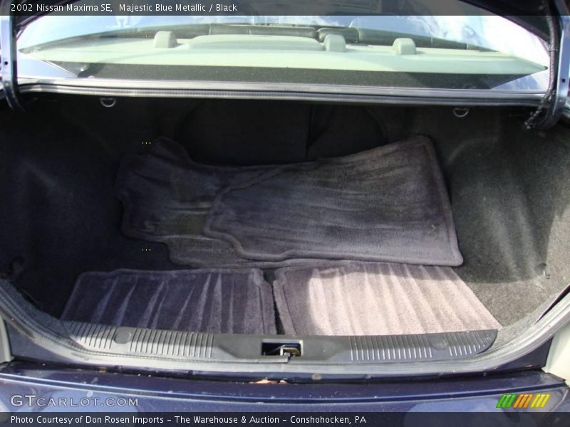 Majestic Blue Metallic / Black 2002 Nissan Maxima SE