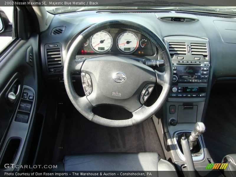 Majestic Blue Metallic / Black 2002 Nissan Maxima SE