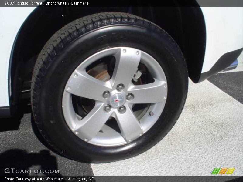 Bright White / Cashmere 2007 Pontiac Torrent