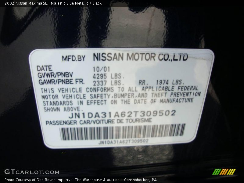 Majestic Blue Metallic / Black 2002 Nissan Maxima SE