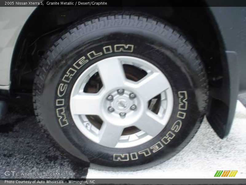Granite Metallic / Desert/Graphite 2005 Nissan Xterra S