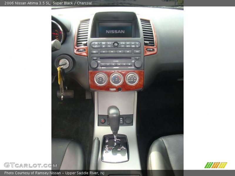 Super Black / Charcoal 2006 Nissan Altima 3.5 SL