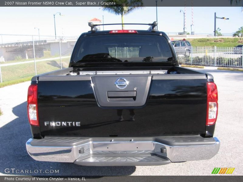 Super Black / Graphite 2007 Nissan Frontier NISMO Crew Cab