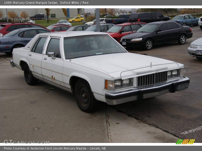 Oxford White / Red 1986 Mercury Grand Marquis Sedan