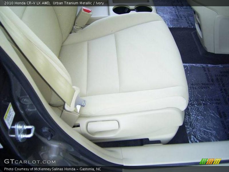 Urban Titanium Metallic / Ivory 2010 Honda CR-V LX AWD