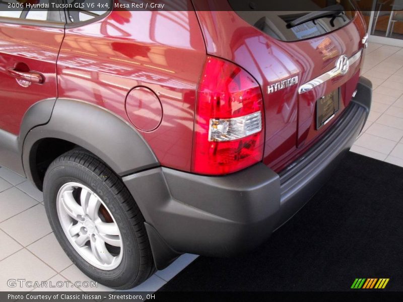 Mesa Red / Gray 2006 Hyundai Tucson GLS V6 4x4