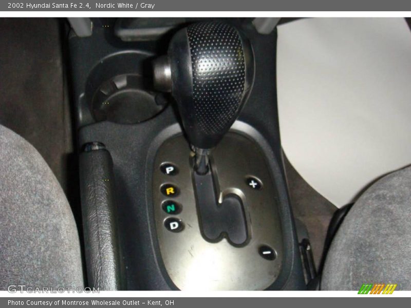Nordic White / Gray 2002 Hyundai Santa Fe 2.4