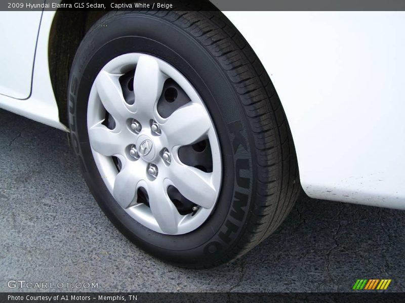 Captiva White / Beige 2009 Hyundai Elantra GLS Sedan