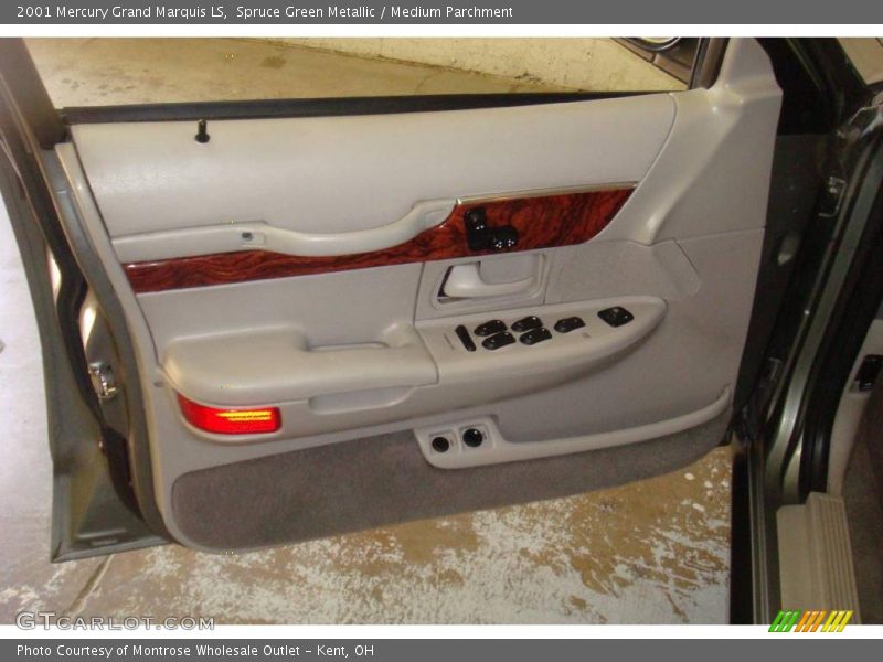 Spruce Green Metallic / Medium Parchment 2001 Mercury Grand Marquis LS