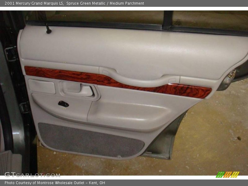 Spruce Green Metallic / Medium Parchment 2001 Mercury Grand Marquis LS
