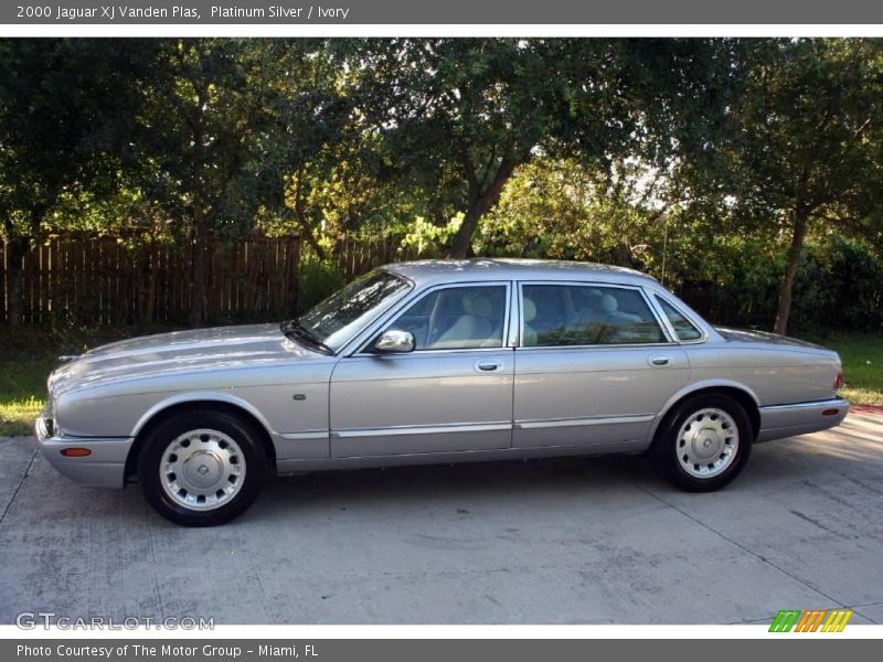 Platinum Silver / Ivory 2000 Jaguar XJ Vanden Plas