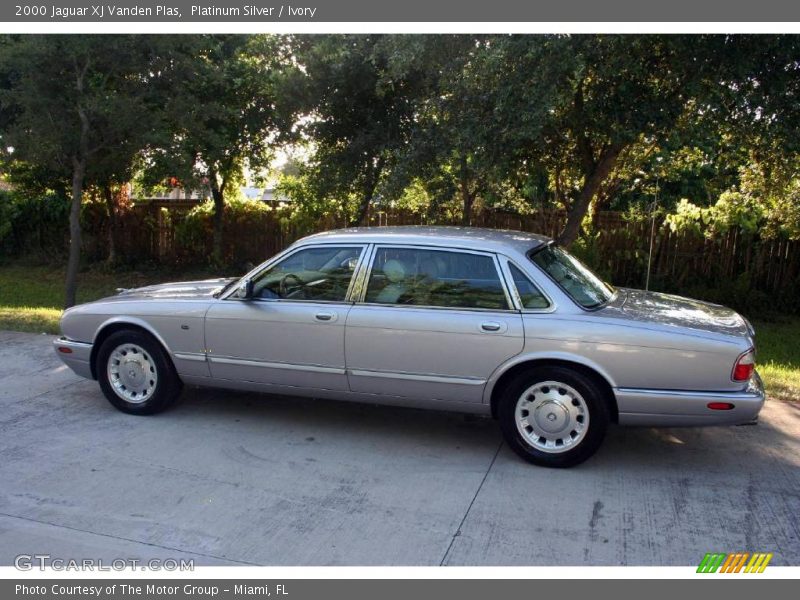 Platinum Silver / Ivory 2000 Jaguar XJ Vanden Plas