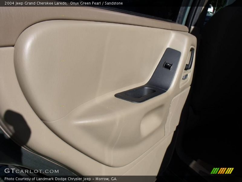 Onyx Green Pearl / Sandstone 2004 Jeep Grand Cherokee Laredo
