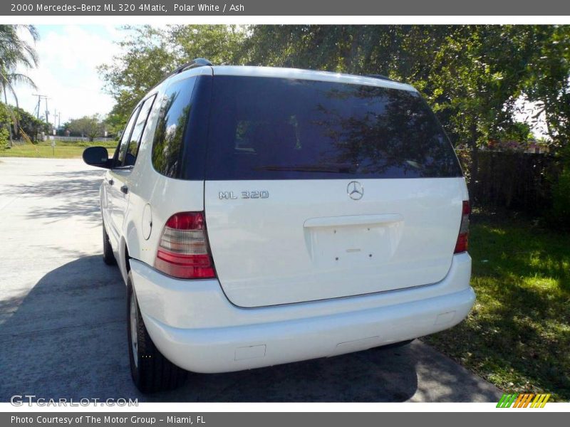 Polar White / Ash 2000 Mercedes-Benz ML 320 4Matic