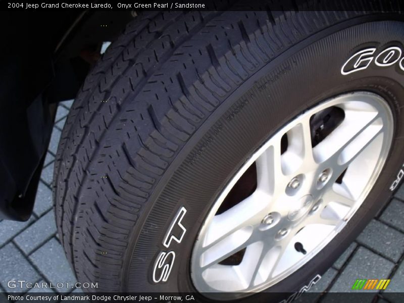 Onyx Green Pearl / Sandstone 2004 Jeep Grand Cherokee Laredo