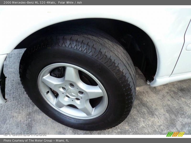 Polar White / Ash 2000 Mercedes-Benz ML 320 4Matic