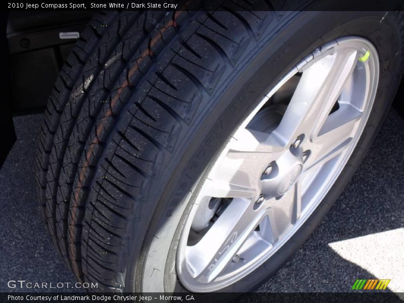 Stone White / Dark Slate Gray 2010 Jeep Compass Sport