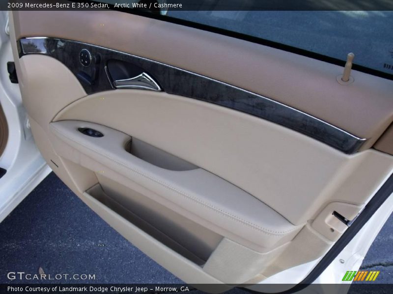 Arctic White / Cashmere 2009 Mercedes-Benz E 350 Sedan