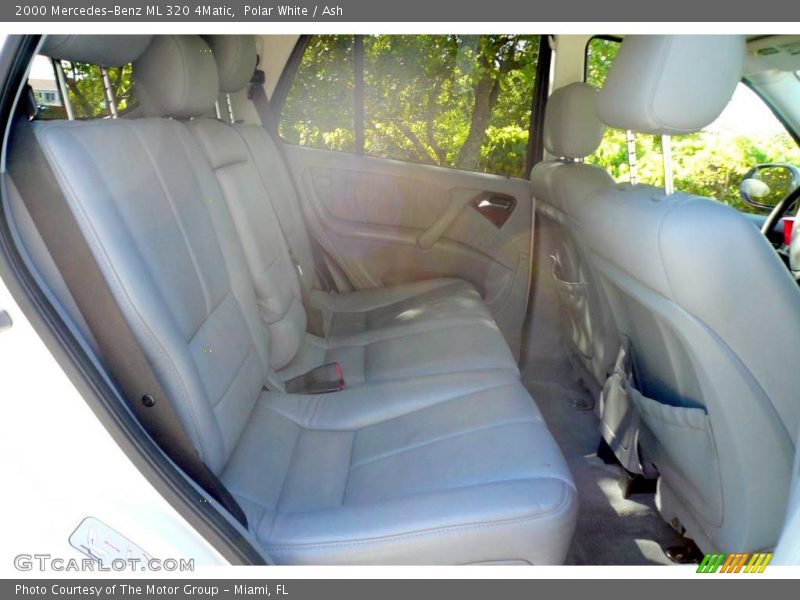 Polar White / Ash 2000 Mercedes-Benz ML 320 4Matic