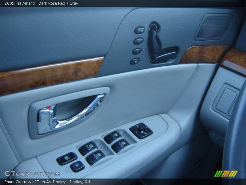 Dark Rose Red / Gray 2005 Kia Amanti