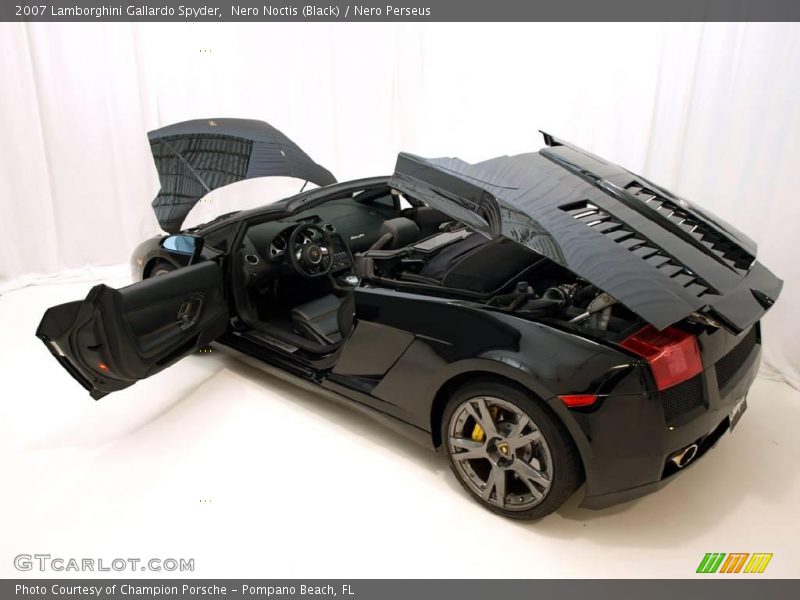 Nero Noctis (Black) / Nero Perseus 2007 Lamborghini Gallardo Spyder