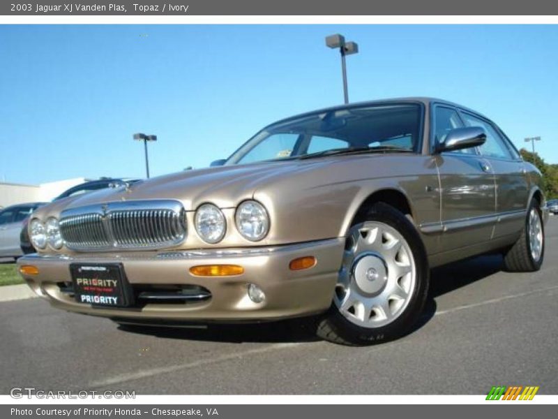Topaz / Ivory 2003 Jaguar XJ Vanden Plas
