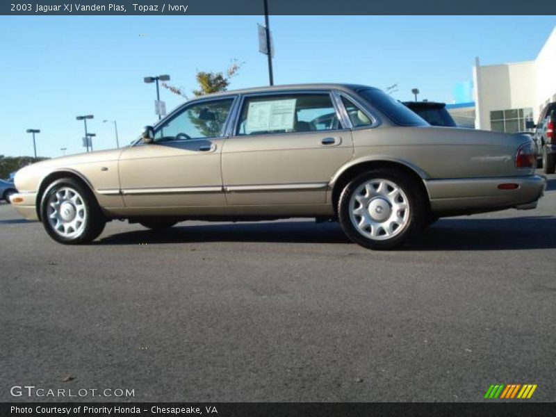 Topaz / Ivory 2003 Jaguar XJ Vanden Plas