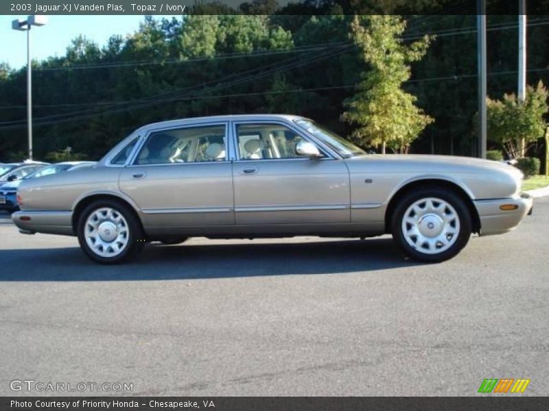 Topaz / Ivory 2003 Jaguar XJ Vanden Plas