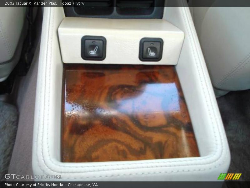 Topaz / Ivory 2003 Jaguar XJ Vanden Plas