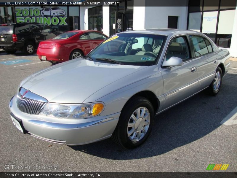 Silver Frost Metallic / Medium Parchment 2001 Lincoln Continental