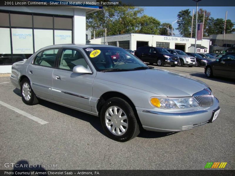 Silver Frost Metallic / Medium Parchment 2001 Lincoln Continental
