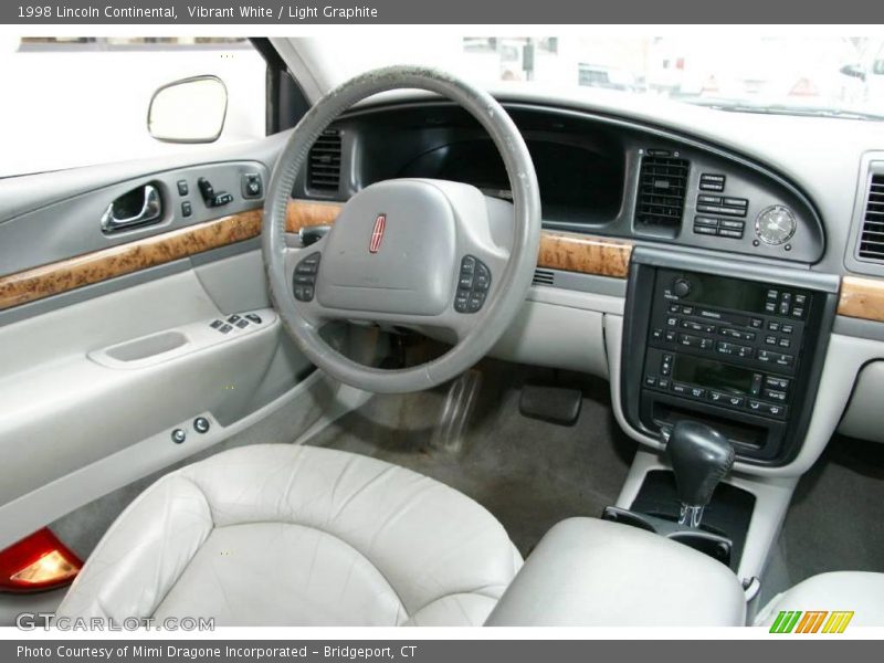 Vibrant White / Light Graphite 1998 Lincoln Continental
