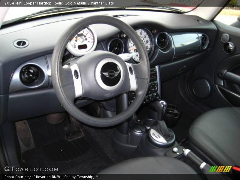 Solid Gold Metallic / Panther Black 2004 Mini Cooper Hardtop