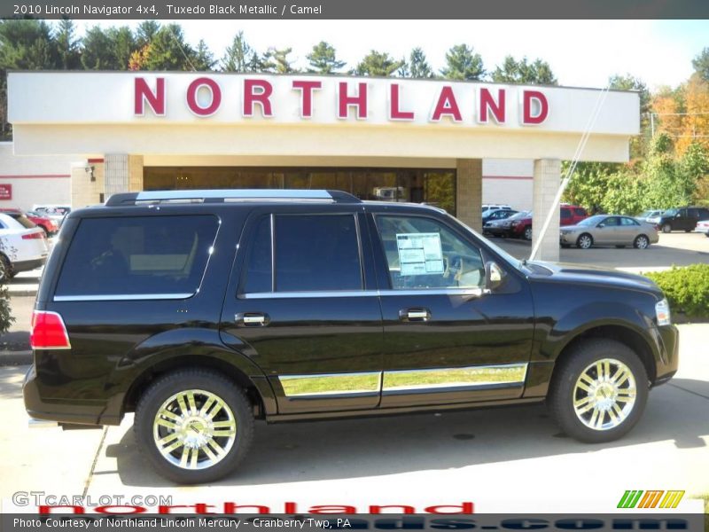Tuxedo Black Metallic / Camel 2010 Lincoln Navigator 4x4