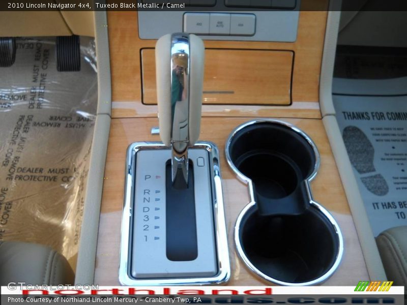 Tuxedo Black Metallic / Camel 2010 Lincoln Navigator 4x4