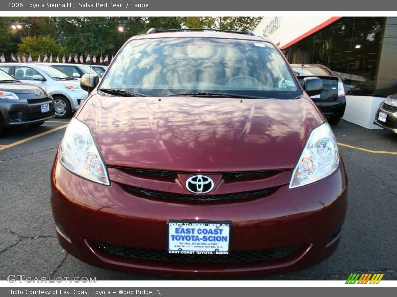Salsa Red Pearl / Taupe 2006 Toyota Sienna LE