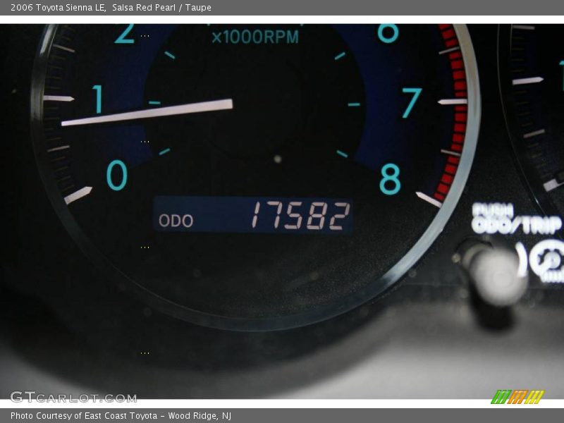 Salsa Red Pearl / Taupe 2006 Toyota Sienna LE