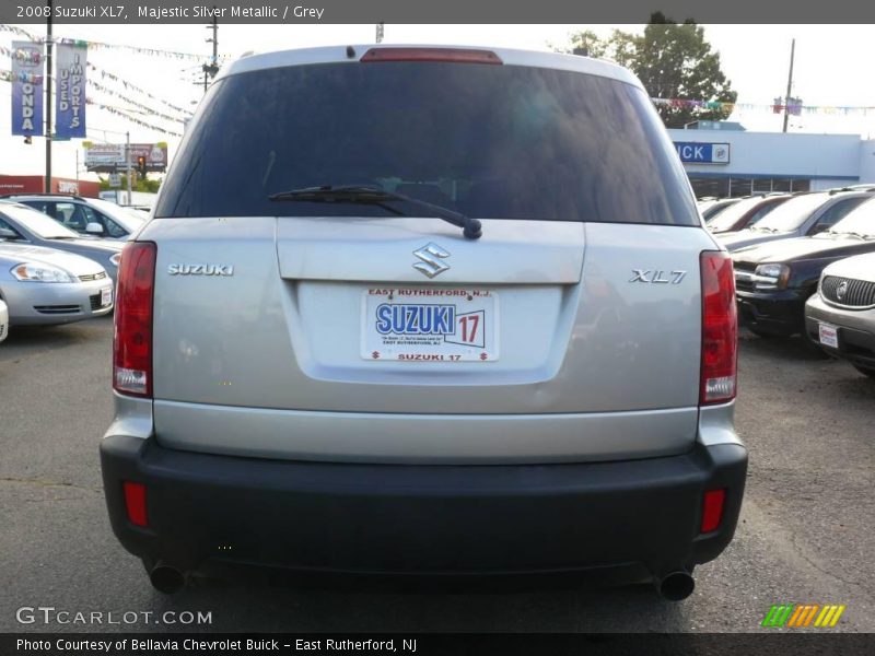 Majestic Silver Metallic / Grey 2008 Suzuki XL7