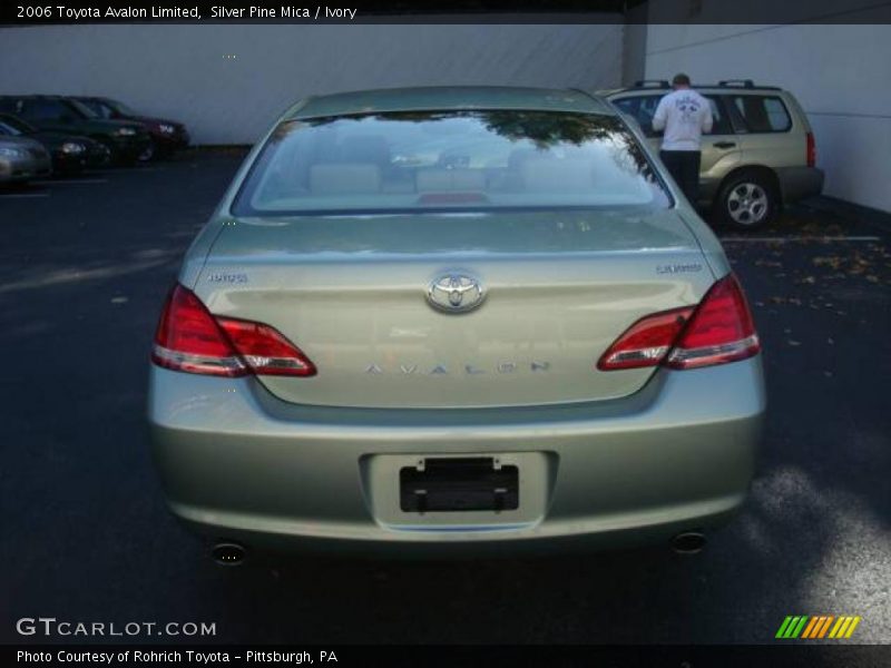 Silver Pine Mica / Ivory 2006 Toyota Avalon Limited