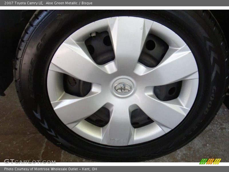 Aloe Green Metallic / Bisque 2007 Toyota Camry LE