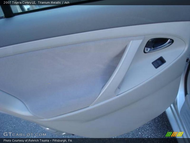 Titanium Metallic / Ash 2007 Toyota Camry LE