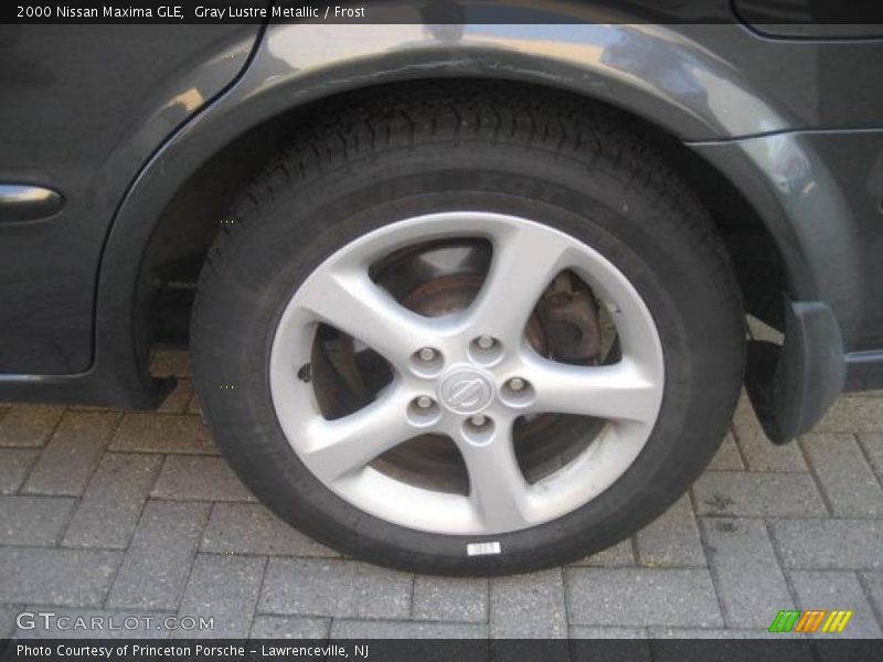 Gray Lustre Metallic / Frost 2000 Nissan Maxima GLE