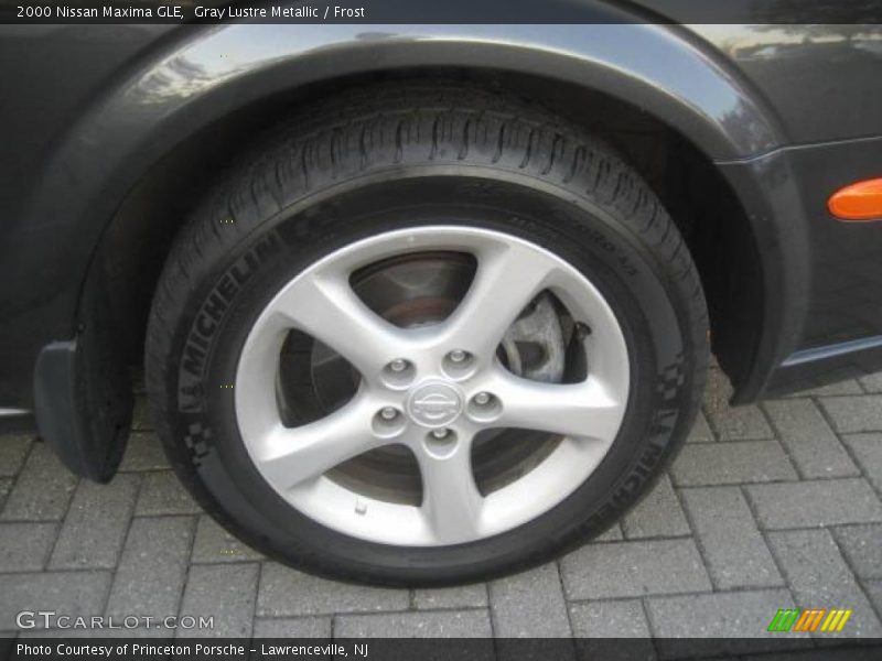 Gray Lustre Metallic / Frost 2000 Nissan Maxima GLE