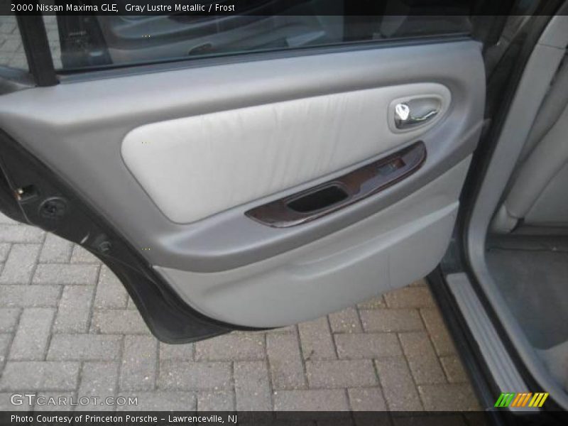Gray Lustre Metallic / Frost 2000 Nissan Maxima GLE