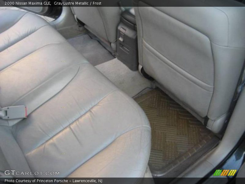 Gray Lustre Metallic / Frost 2000 Nissan Maxima GLE