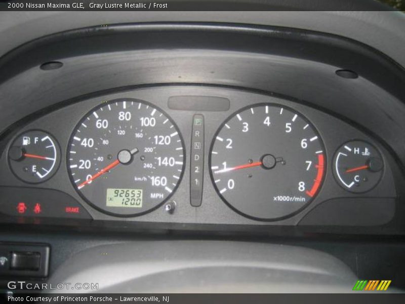 Gray Lustre Metallic / Frost 2000 Nissan Maxima GLE