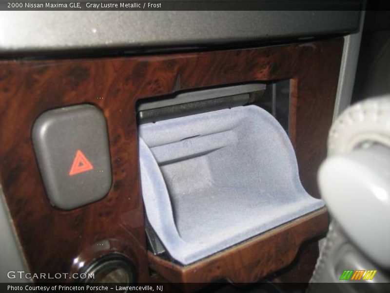 Gray Lustre Metallic / Frost 2000 Nissan Maxima GLE
