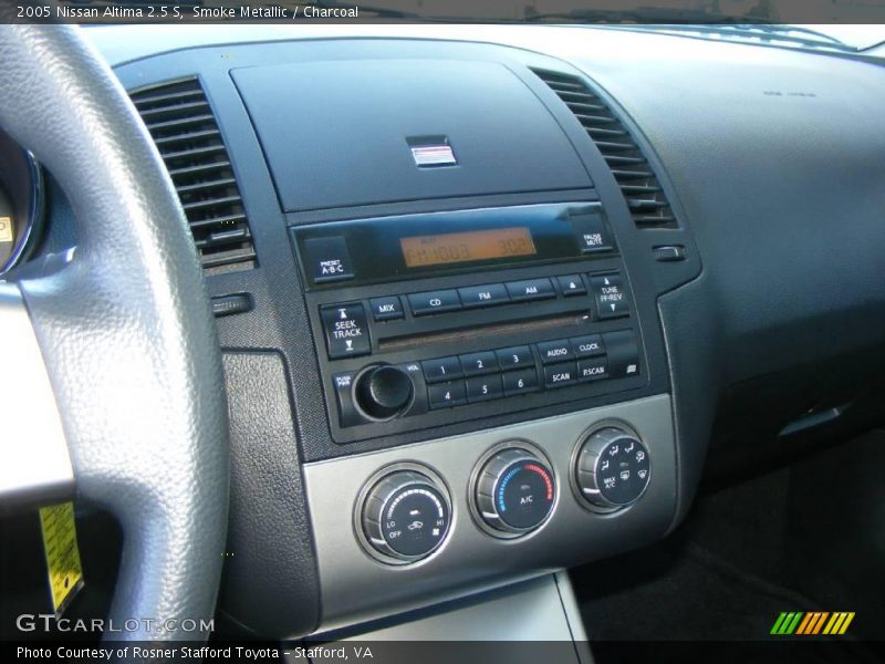 Smoke Metallic / Charcoal 2005 Nissan Altima 2.5 S