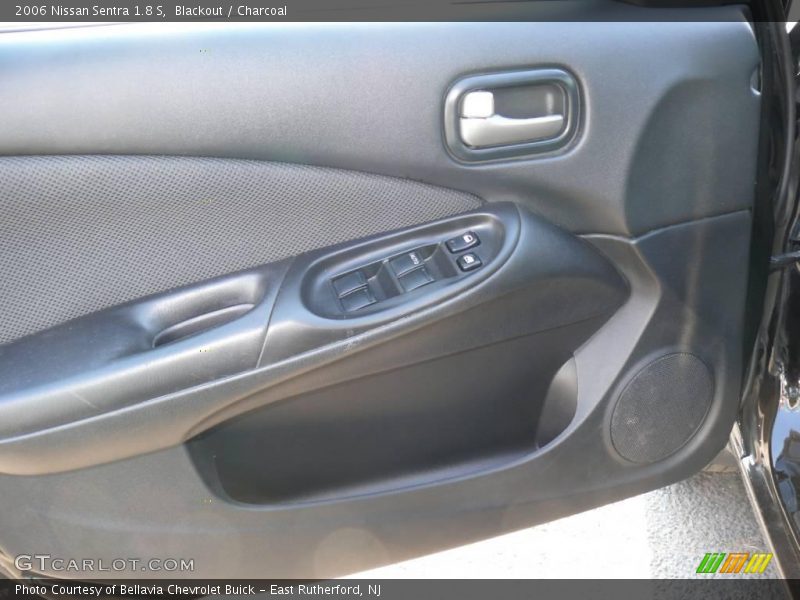 Blackout / Charcoal 2006 Nissan Sentra 1.8 S