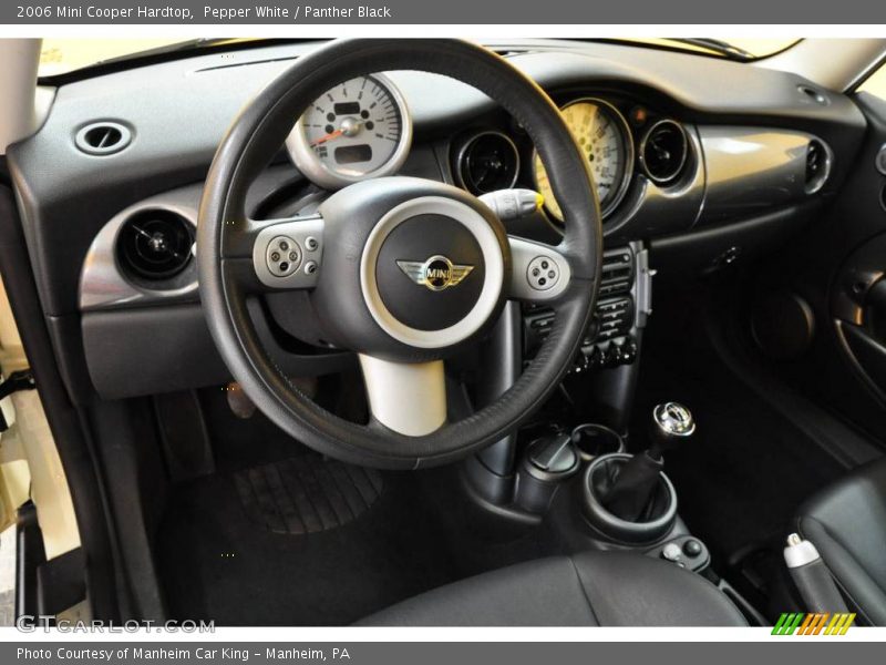 Pepper White / Panther Black 2006 Mini Cooper Hardtop